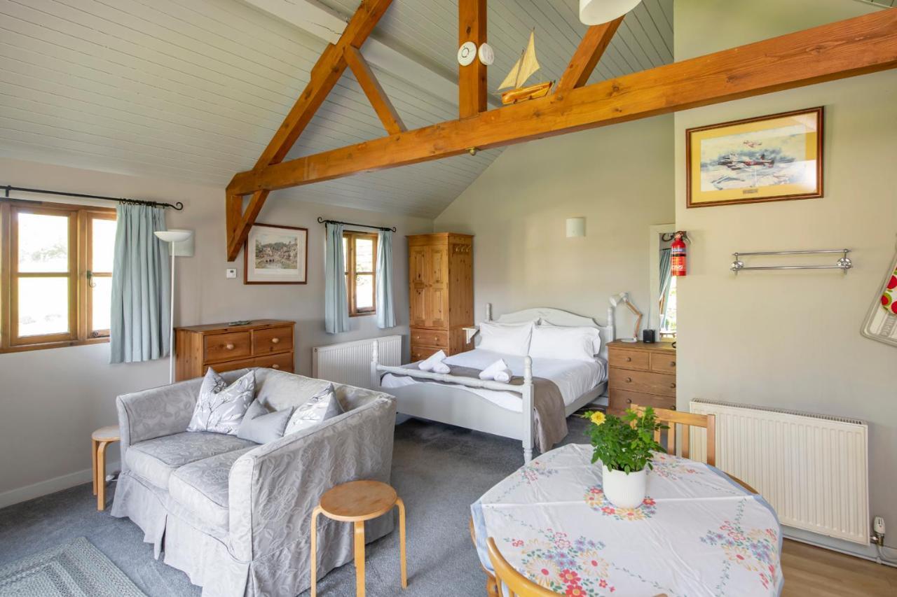 Beautiful Cottage With Stunning Views In Box Box  Exteriér fotografie